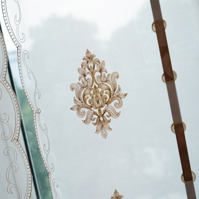 Vitrage ophaalgordijn met barok borduursel