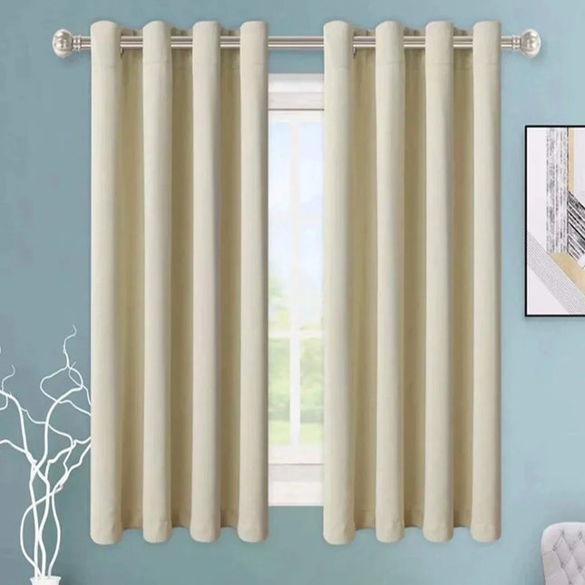 Kant-en-klaar beige overgordijn met ringen