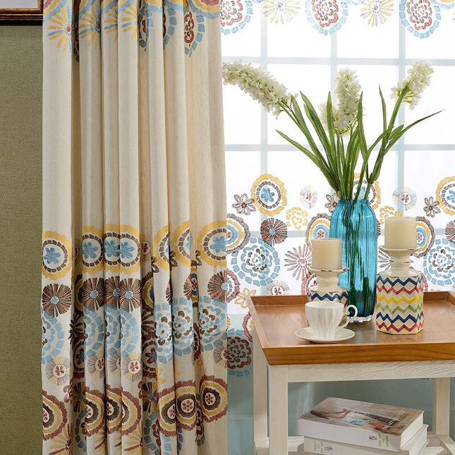 Bohemian gordijn met kleurrijk mandala patroon