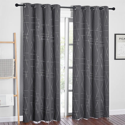 Grijs verduisterend gordijn met geometrisch patroon
