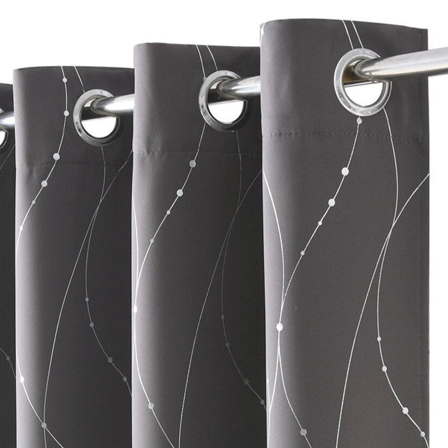 Grijs verduisterend gordijn met zilveren lijnen