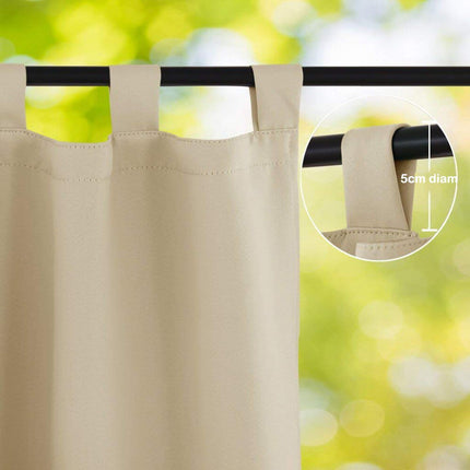 Beige buitengordijn met tunnel voor roede