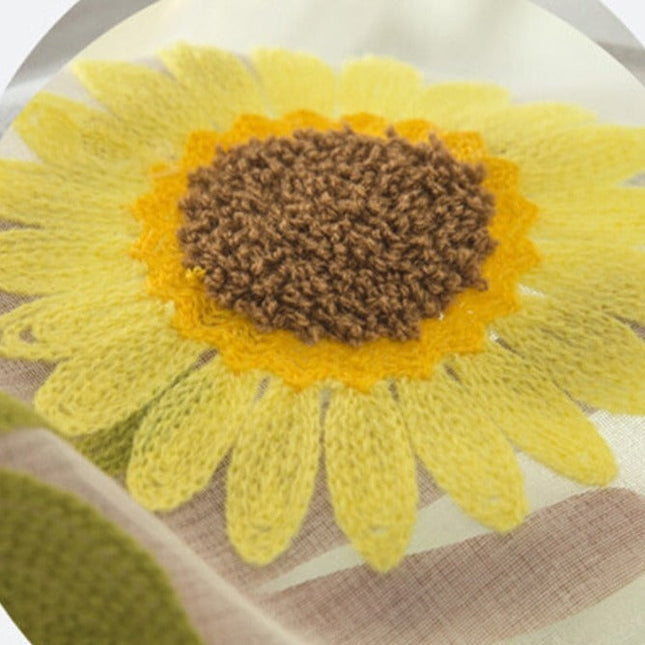 Vitrage met geborduurde zonnebloemen