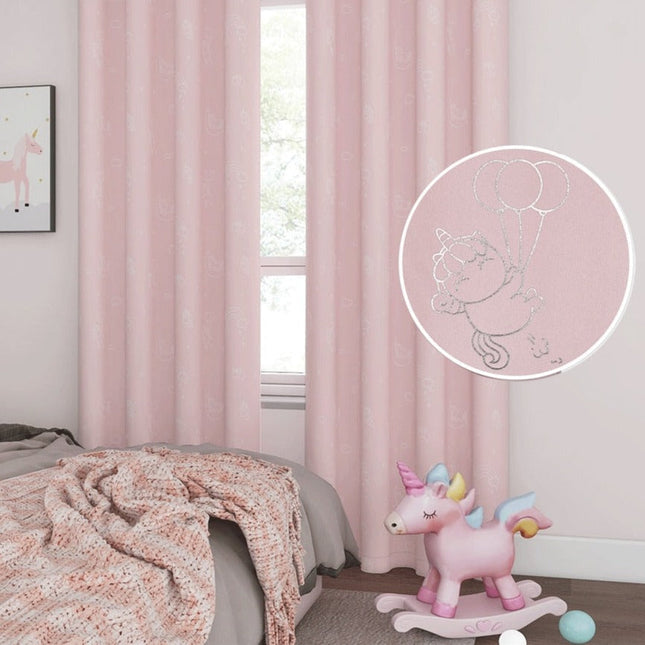 Roze kindergordijn met zilveren eenhoorns