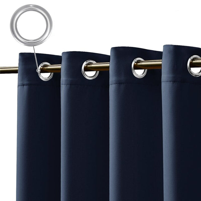Donkerblauw verduisterend buitengordijn met ringen