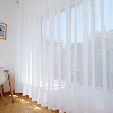 Lichtdoorlatend wit glasgordijn voor woonkamer