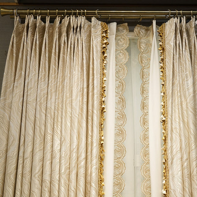 Luxe verduisterend gordijn in klassieke stijl