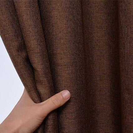 Donkerbruin verduisteringsgordijn met ringen