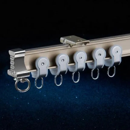 Flexibele gebogen gordijnrail voor plafond