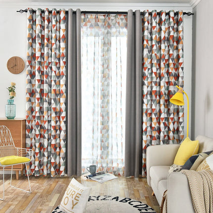 Verduisteringsgordijn met geometrisch patroon