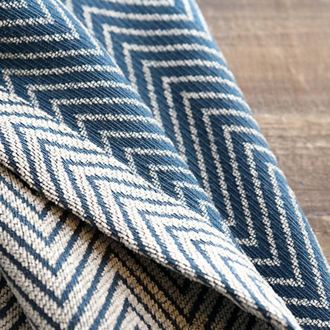 Verduisteringsgordijn blauw met wit visgraatpatroon