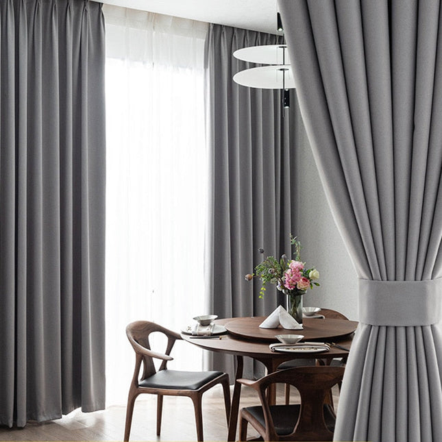 Modern grijs verduisteringsgordijn voor slaapkamer