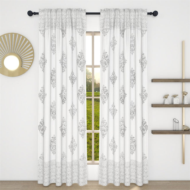 Gordijn met elegant barok patroon