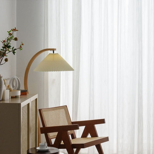 Moderne vitrage met subtiele streepstructuur