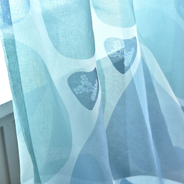 Blauwe winter vitrage met rendier patroon