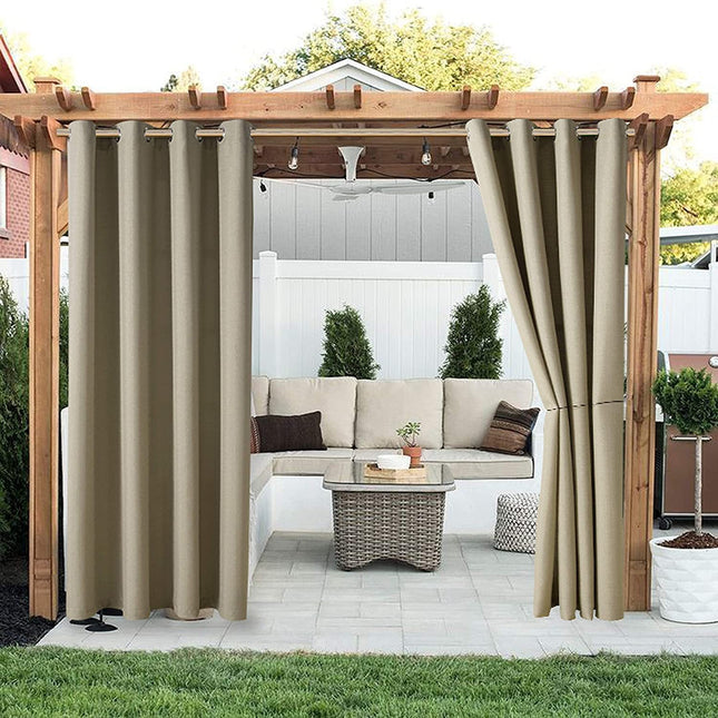 Beige zonwerend buitengordijn voor pergola