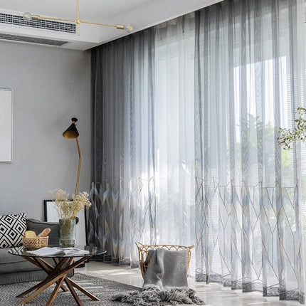 Luxe vitrage met geometrisch borduursel