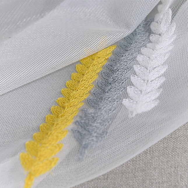 Vitragegordijn met geborduurd modern patroon