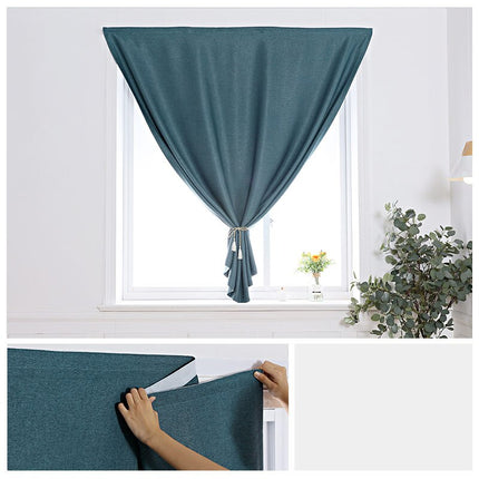 Gordijn met klittenband voor snelle montage.