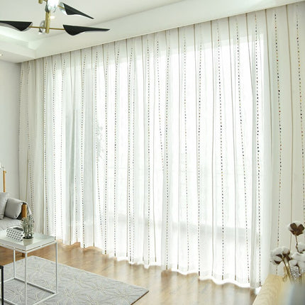 Linnenlook vitrage met gekleurde pompons