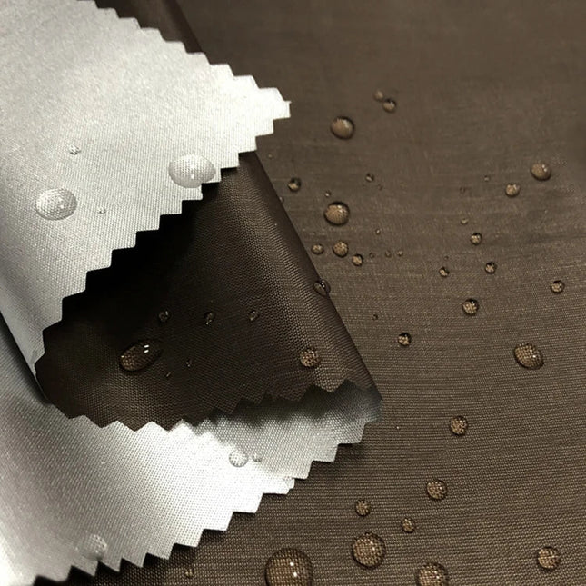 Gekleurde verduisterende stof per meter