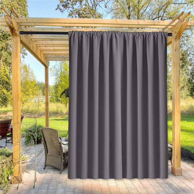 Grijs waterbestendig buitengordijn voor pergola.