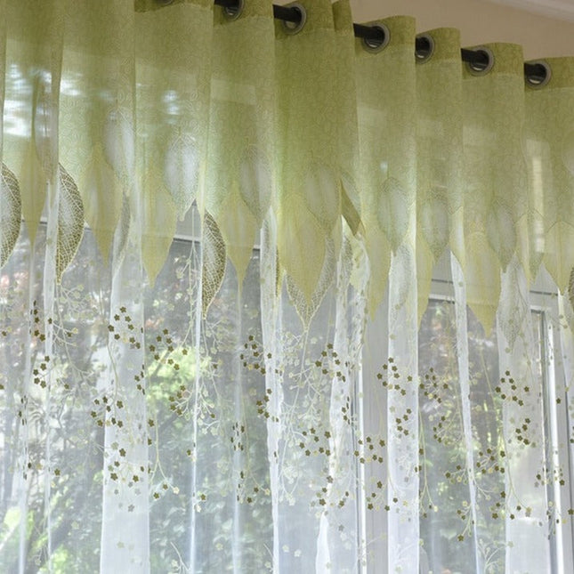 Vitrage gordijn met groene bladeren