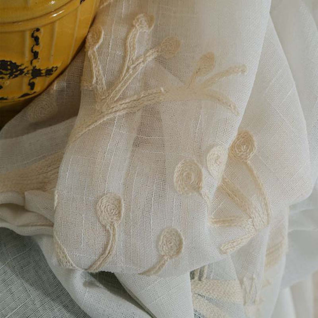 Linnenlook vitrage met borduursel