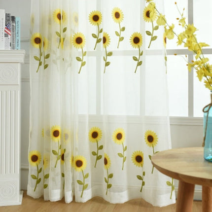 Vitrage met geborduurde zonnebloemen