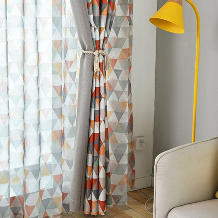 Verduisteringsgordijn met geometrisch patroon