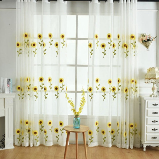Vitrage met geborduurde zonnebloemen