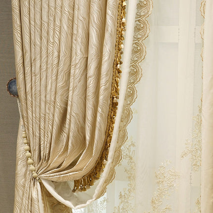 Luxe verduisterend gordijn in klassieke stijl