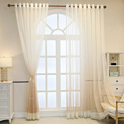 Lichtdoorlatend gordijn met franjes onderaan