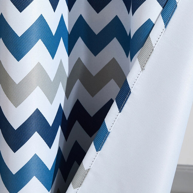 Blauw verduisterend gordijn Penedo met zigzagpatroon.