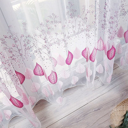 Vitrage met paars roze bladmotief