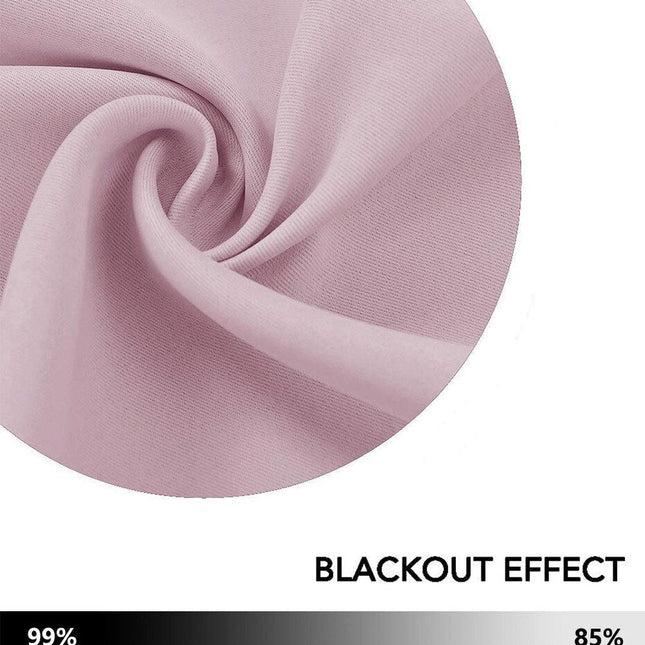 Thermisch isolerend en verduisterend gordijn.