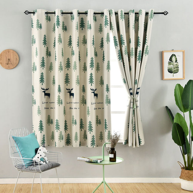 Verduisteringsgordijn kinderkamer met bos en herten