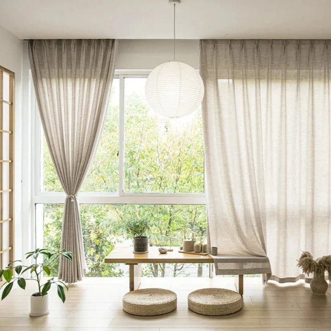 Semi-transparant beige gordijn met border