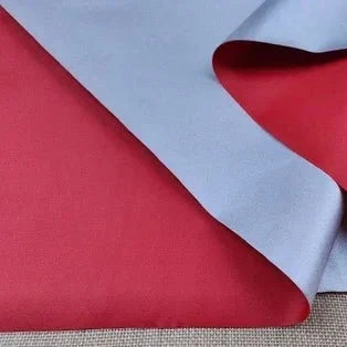 Blauwe verduisterende stof voor gordijnen