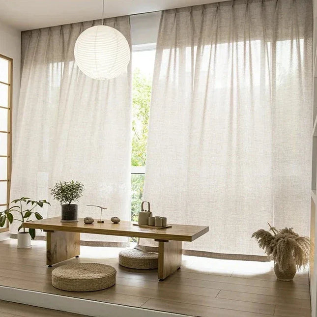 Semi-transparant beige gordijn met border