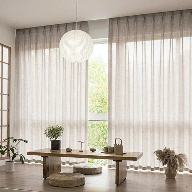 Semi-transparant beige gordijn met border