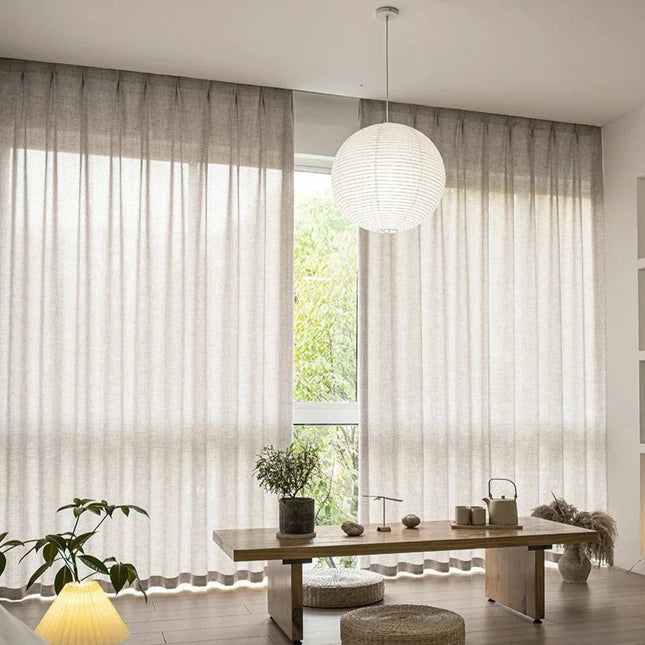 Semi-transparant beige gordijn met border