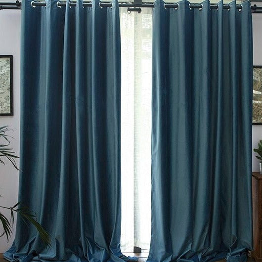 Blauw verduisterend gordijn met satijnlook