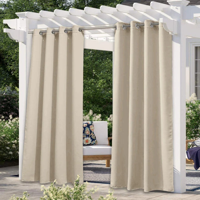 Zonwerend en waterafstotend gordijn voor pergola