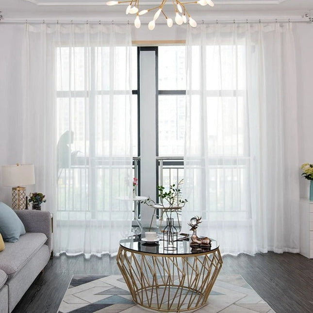 Lichtdoorlatend gordijn met subtiele glitter