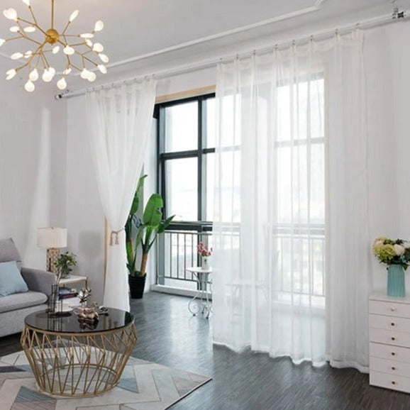 Lichtdoorlatend gordijn met subtiele glitter