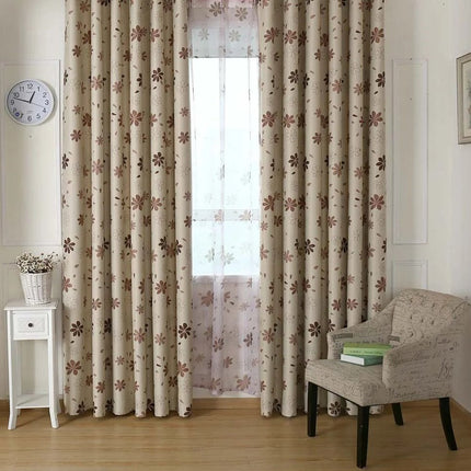 Verduisterend gordijn Inasa met modern bloemmotief.