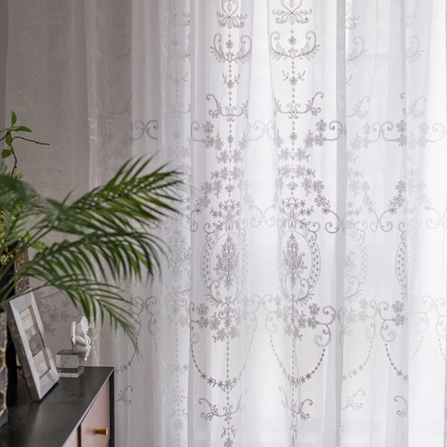 Klassieke vitrage met beige damastpatroon