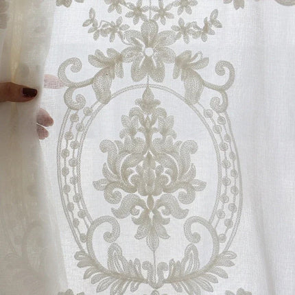 Klassieke vitrage met beige damastpatroon