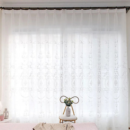 Klassieke vitrage met beige damastpatroon